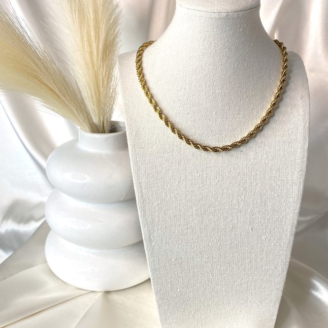 Naty Chain - Image 3