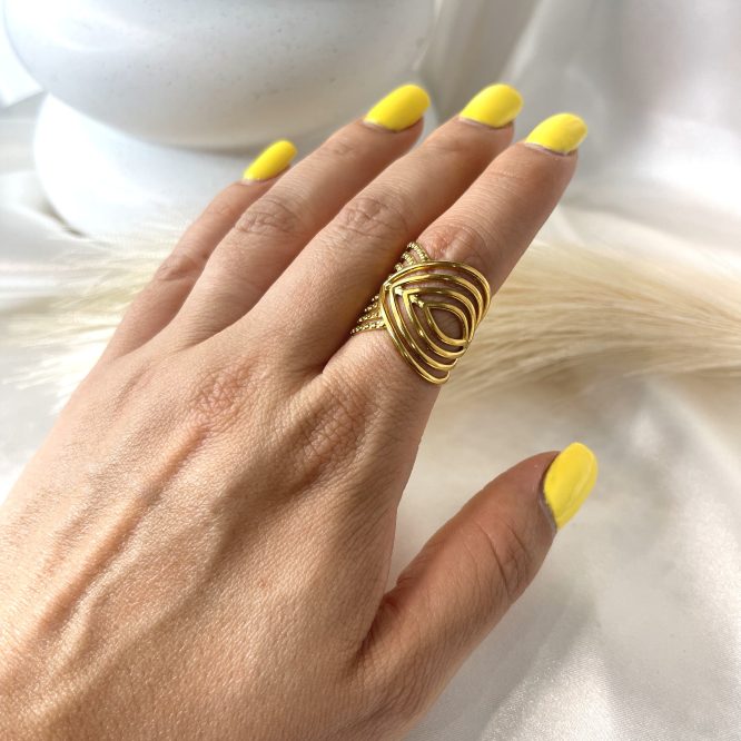 Lisa Ring - Image 3