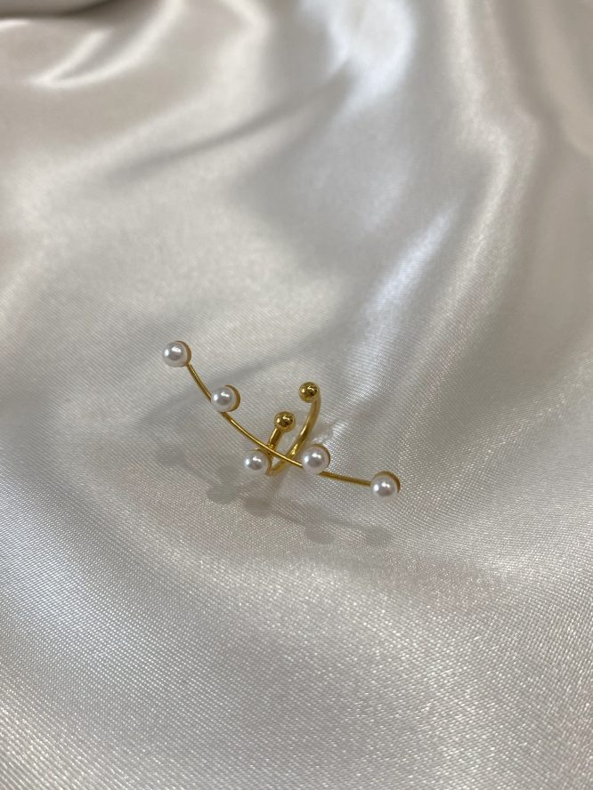 Large Pearl Earcuff - Image 2