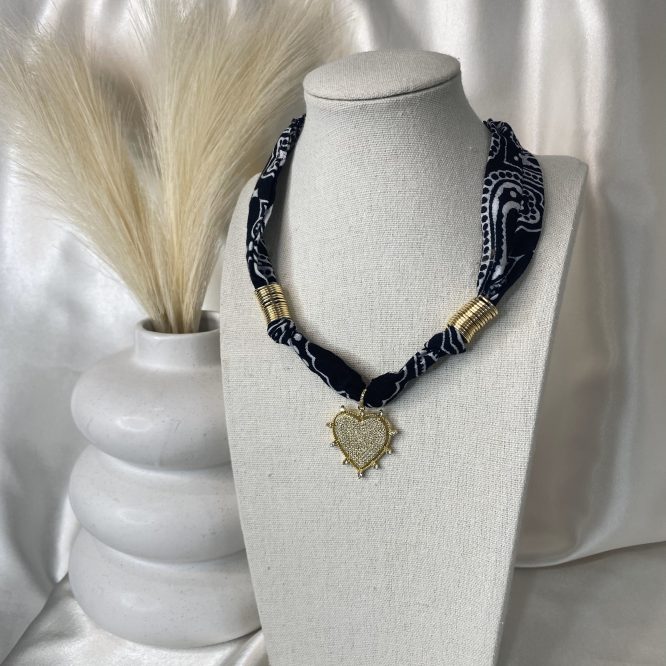 Crystal Heart Necklace - Image 2