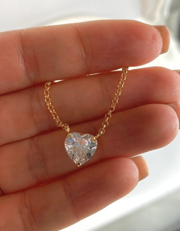 gold heart necklace